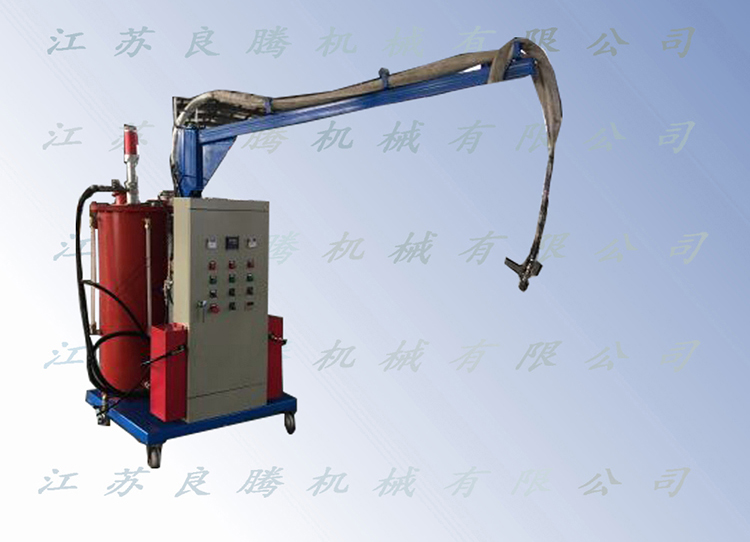 內墻板發(fā)泡機